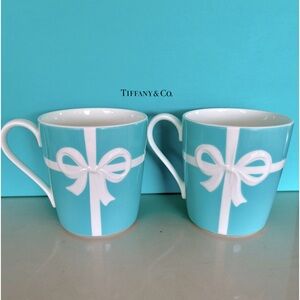Set of Tiffany Bow Mugs